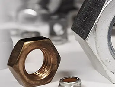 أساسيات اختيار المثبتات للمشاريع الصناعية | معايير الجودة